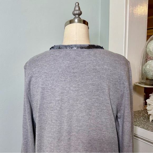 Talbots Grey V-Neck Sweater with Silver Sequin Ribbon Tie Bow Medium - Picture 6 of 10